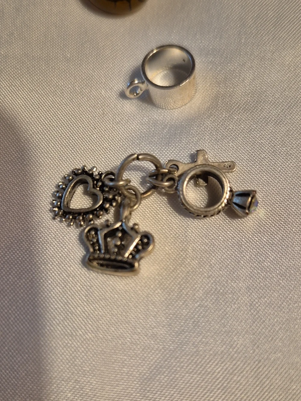 13 Bracelet Charms Silver/glass